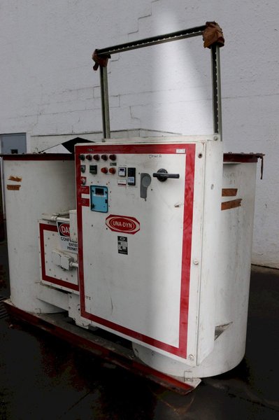 UNI DYN DESSICANT HOPPER DRYER WITH VERTICAL HOPPER: STOCK #71337