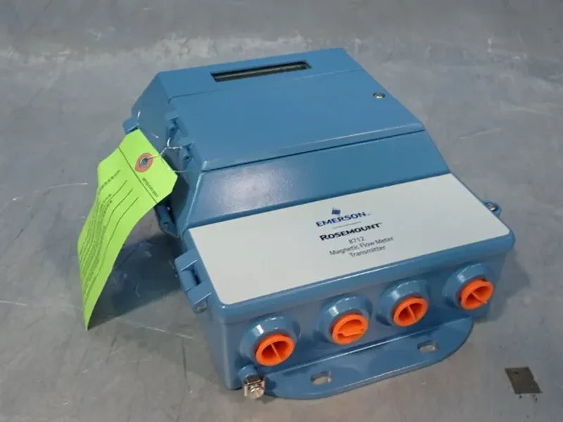 EMERSON ROSEMOUNT 8712 MAGNETIC FLOW METER TRANSMITTER   -  8712EMR1A1N5M4Q4