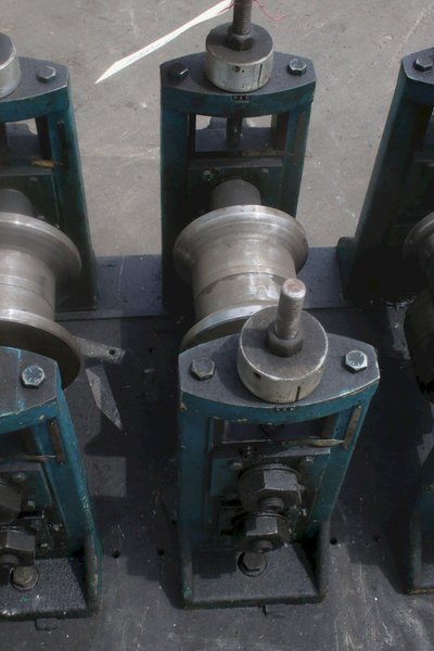 YODER MODEL # M 1-1/2" ROLLFORMING STAND: STOCK #75186