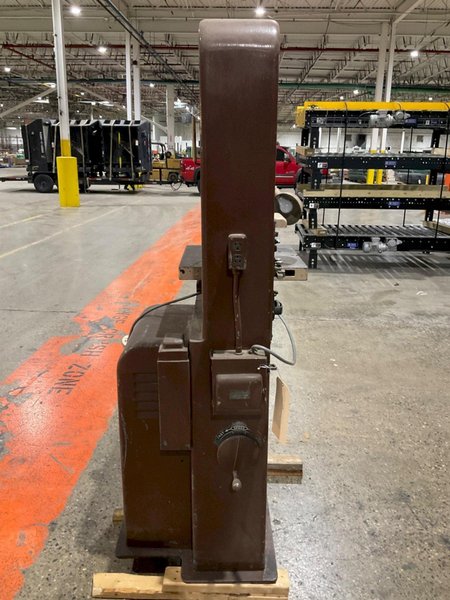 DOALL CONTOUR VERTICAL BANDSAW W/ JOB SELECTOR USED