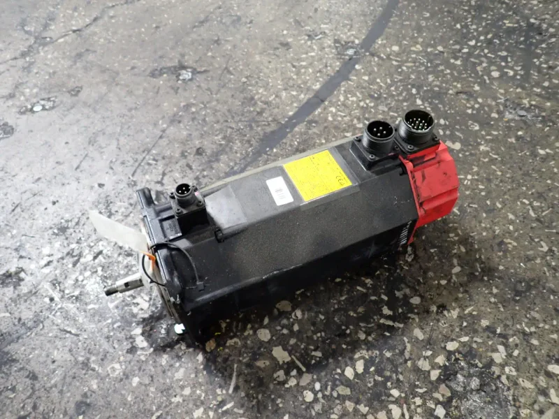 FANUC 1.8 KW SERVO MOTOR   -  AM9/3000 / A06B-0163-B175