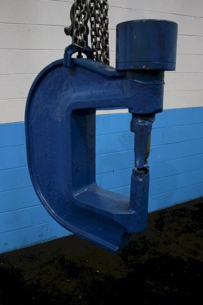 90 TON ROCKFORD HYDRAULIC C FRAME WEB PUNCH: STOCK #63726