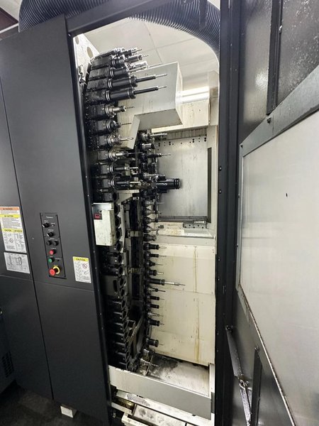 Okuma MB4000-H Horizontal Machining Center, 2017 – Renishaw Spindle Probe, Chip Conveyor