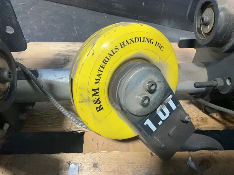 R&amp;M 1 TON HOIST  -  SX20210010P15FAL0F