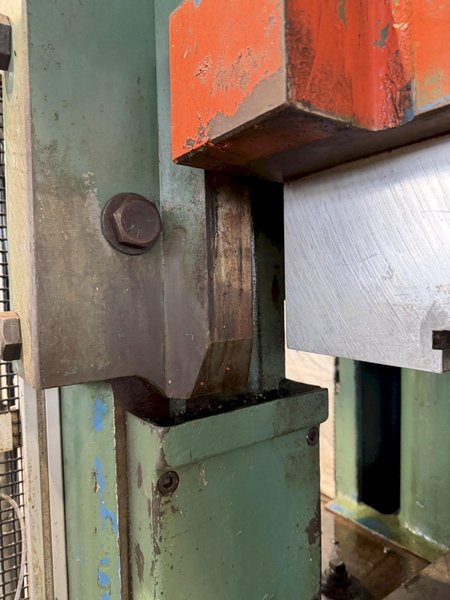 150 TON MINSTER E2-150-42-30 HEVI-STAMPER STRAIGHT SIDE PRESS. STOCK # 0882825