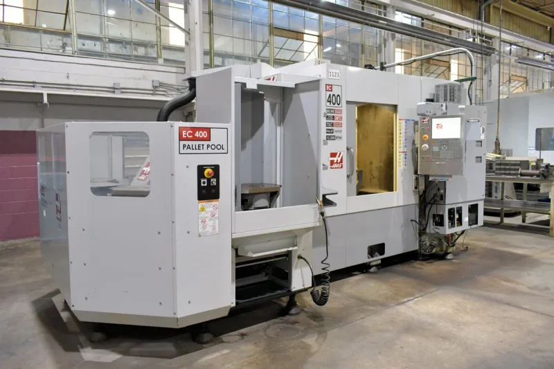 USED HAAS 20" X 20" HORIZONTAL CNC MACHINING CENTER WITH PALLET POOL MODEL EC-400PP