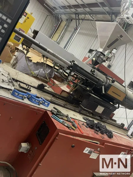 300 TON 23 OZ ENGEL MODEL ES1300/300 INJECTION MOLDING MACHINE MFG 1998