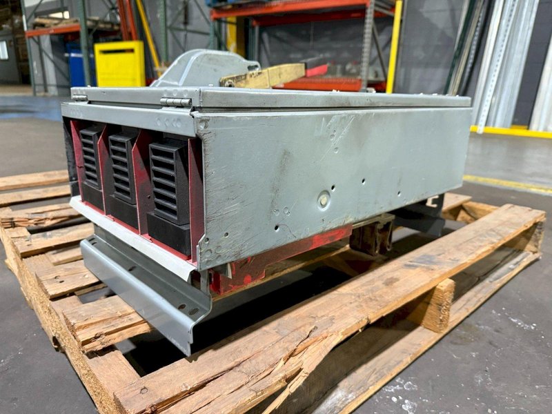 Square D QMB365W Series E1, 400A, 600VAC Fusible Switch USED