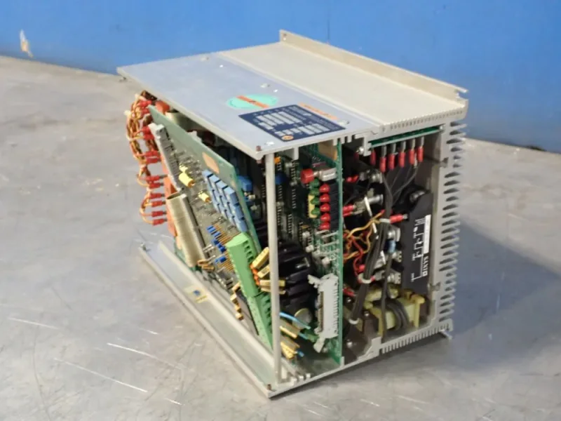 RELIANCE ELECTRIC 30 AMPS AC/DC CONVERTER   -  S6R 8503