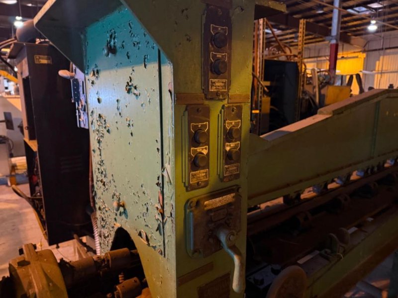 12' FARNHAM MODEL #5-41-8 ROLL FORMING MACHINE: YOBRO #24801