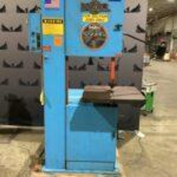 20&quot; DoAll Vertical Band Saw 2013-V, 13&quot; Under Guide, 55-2200 FPM, 26&quot; x 26&quot; Tbl., Clean