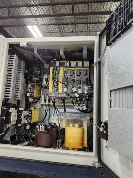 YASDA YMC 430 Ver. II 5-Axis CNC Vertical Machining Center, 40K RPM, Trunnion Table, 32 ATC, HSK-E32, Hard Milling, Fanuc 31i-B5, LOW HOURS, Year: 2017