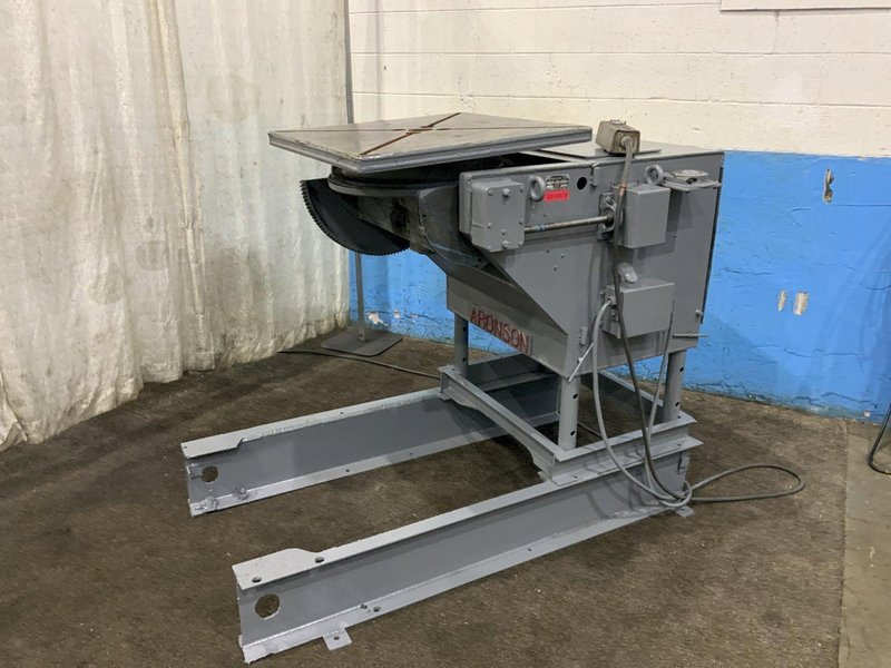 2,500 LB ARONSON WELDING POSITIONER: STOCK #80574