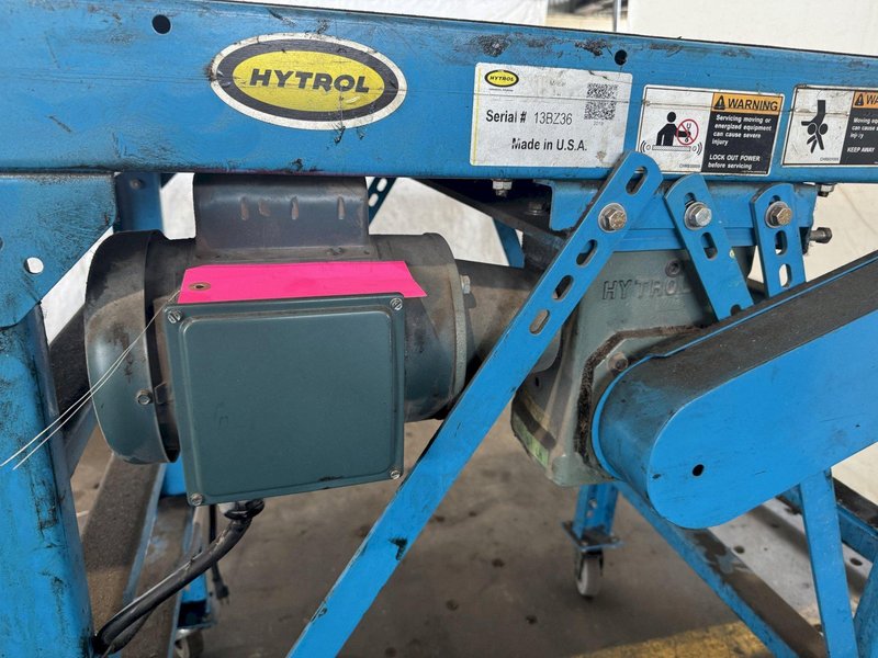 26&quot; X 72&quot; HYTROL POWERED BELT CONVEYOR. STOCK # 0672025