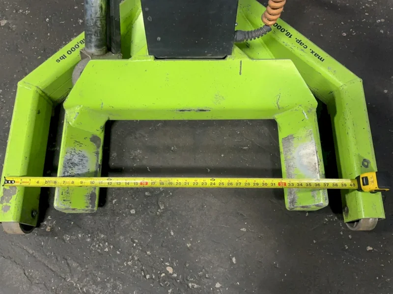 ARI-HETRA 4 @ 18000 LBS SET OF 4 MOBILE COLUMN LIFTS  -  10 AE