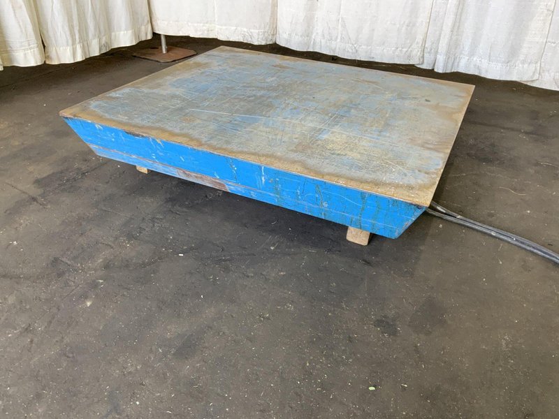4000 LB ADVANCED HYDRAULIC SCISSOR LIFT TABLE: STOCK #80991
