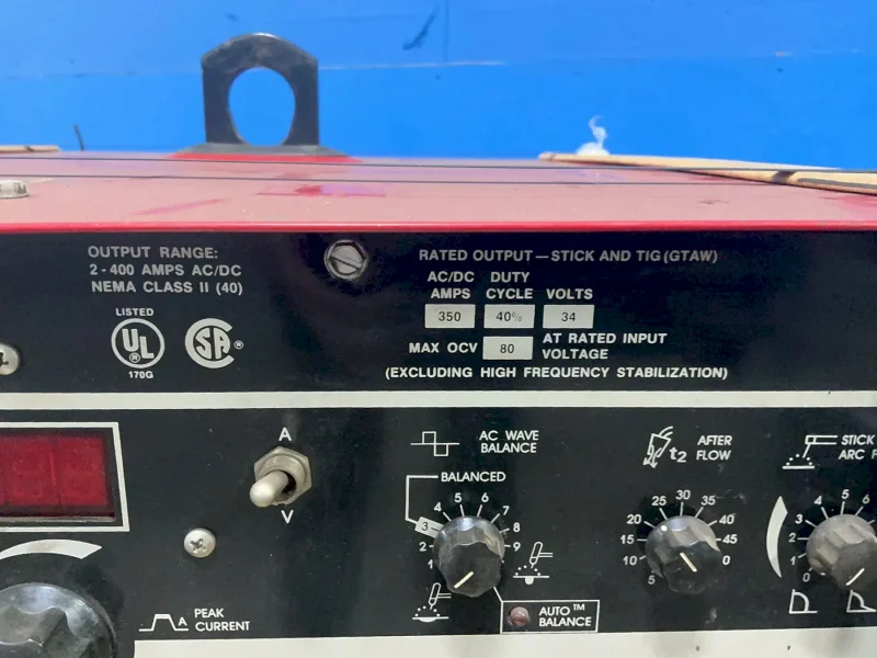 LINCOLN ELECTRIC TIG WELDER  -  SQUARE WAVE TIG-355