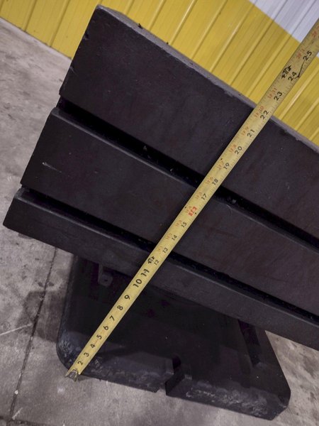 28&quot; X 32&quot; X 22&quot; CARLTON T-SLOTTED UNIVERSAL ADJUSTABLE DRILL BOX TABLE: YOBRO #23820