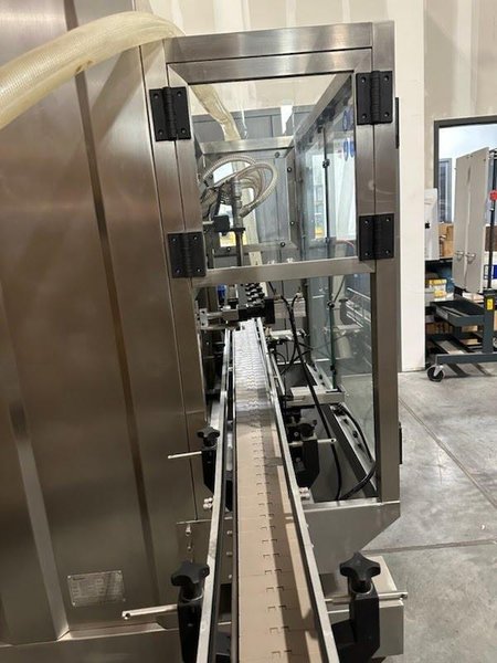 Rifu Machine 6 Head Gravity Filling Machine, 2021 – Never Used