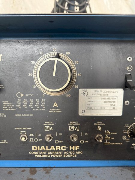 MILLER DIALARC HF CONSTANT CURRENT AC/DC ARC WELDING POWER SOURCE. STOCK # 0430326