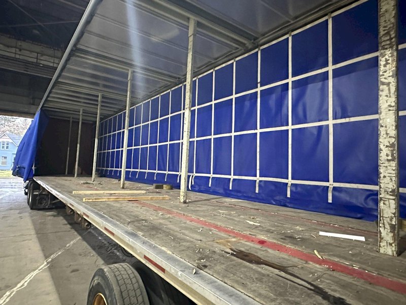 2007 X 53' UTILITY MFG  SLIDING CURTAIN-SIDE SEMI TRAILER: STOCK #19607