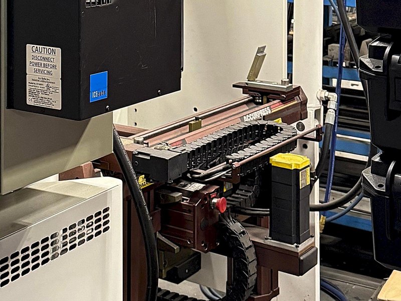 Accurpress 7606 60 Ton Press Brake