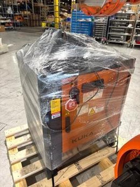 Kuka KR 210 R3100-2 / FLR Robot System w/ KR C4 NA UL Cabinet Controller, 2021