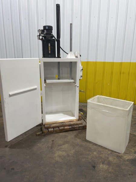 16&quot; X 24&quot; X 36&quot; DYNAMIC AIR MODEL #388-CRUNCHER HYDRAULIC COMPACTOR: STOCK #16757