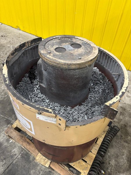 ROSEMONT MODEL #RF8-2.5W VIBRATORY DEBURRING MACHINE: YOBRO #24484