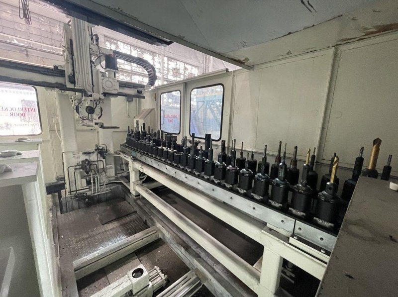 Ingersoll MasterMill 5-Axis CNC Bridge Mill, X-196″ w/Pallet Shuttle USED