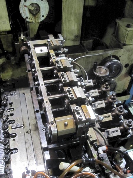 Jern Yao Model JNFP 14B5S Five Die High Speed Nut Former