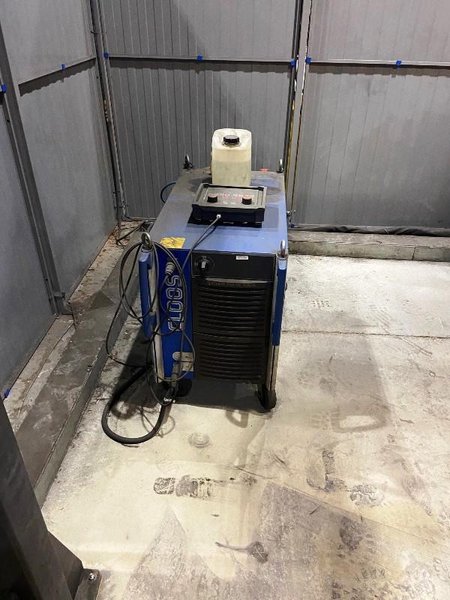 CLOOS MODEL QIROX ROBOTIC WELDING POSITIONER