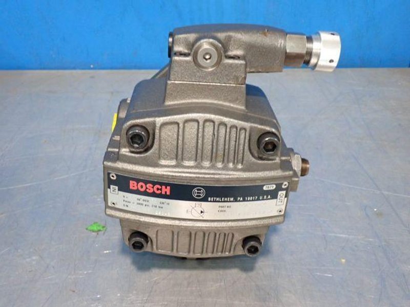 BOSCH 3000PSI HYDRAULIC VANE PUMP  -  0513500206
