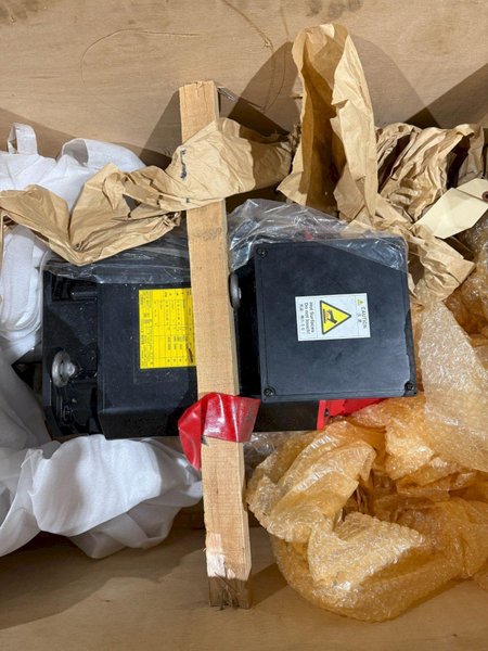 FANUC A06B-1428-B100 SERVO MOTOR NEW IN CRATE