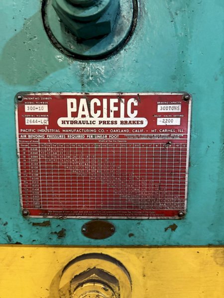 300 TON X 10' PACIFIC 300-10 HYDRAULIC PRESS BRAKE. STOCK #0432826