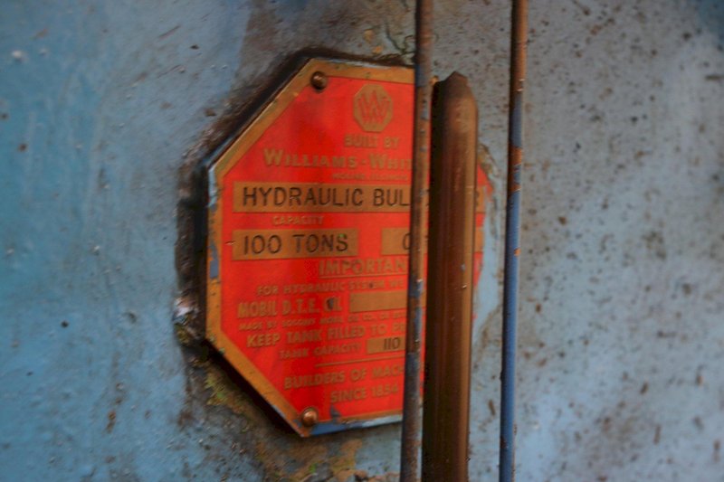 100 TON WILLIAMS &amp; WHITE BULLDOZER:  STOCK #74793