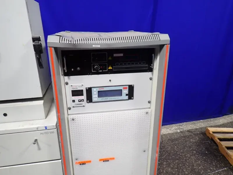 EDWARDS VACUUM COATING SYSTEM  -  AUTO 500