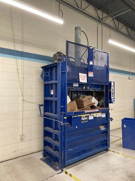 60" X 30" MARATHON MODEL #6030-D HYDRAULIC VERTICAL BALER : YOBRO 25156