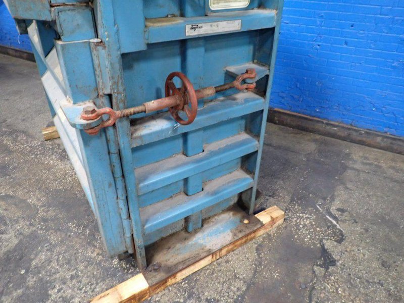 MARATHON EQUIPMENT 60"X 48"X 30" VERTICAL BALER  -  V-6030