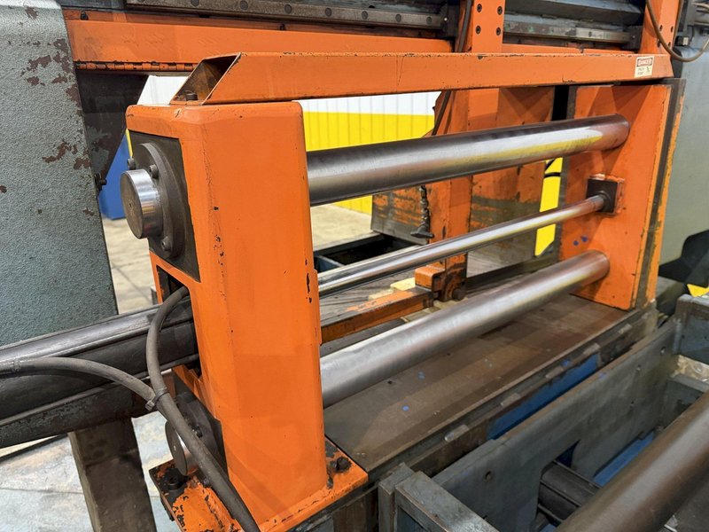 21" X 31" SCOTCHMAN SHA-3121 AUTOMATIC HORIZONTAL MITERING BANDSAW. STOCK # 0114126