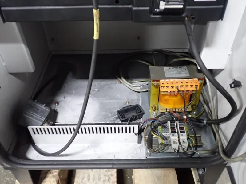 STAUBLI ROBOT  -  TX90XL