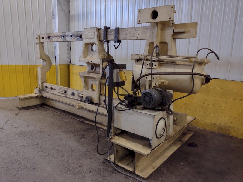 300 TON X 10' NILES HORIZONTAL HYDRAULIC WHEEL PRESS: STOCK #18539