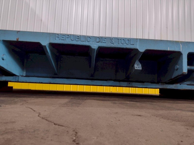 90&#039;&#039; X 130&#039;&#039; T SLOTTED LAYOUT TABLE / FLOOR PLATE: STOCK 17536