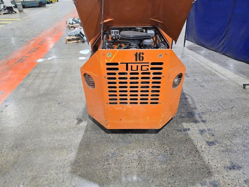 TUG MG30-7LP2 PROPANE TUG USED MISSING PARTS