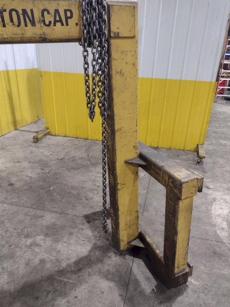 7,000 LBS (3.5 TON) X 70" X 63" MODEL FC JS-70 CALDWELL FORKLIFT CLIP-ON BOOM: STOCK #23563