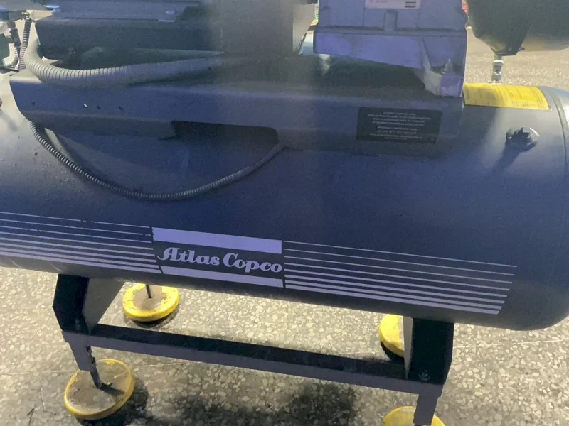 ATLAS COPCO 15 HP AIR COMPRESSOR   -  LE11 UV