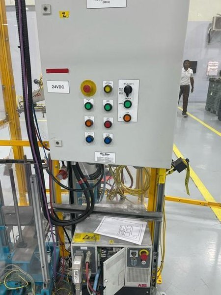 ABB IRB 1200‑5/0.9 – LOW-USAGE, CRATE-NEW COMPACT INDUSTRIAL ROBOT; 5 KG PAYLOAD