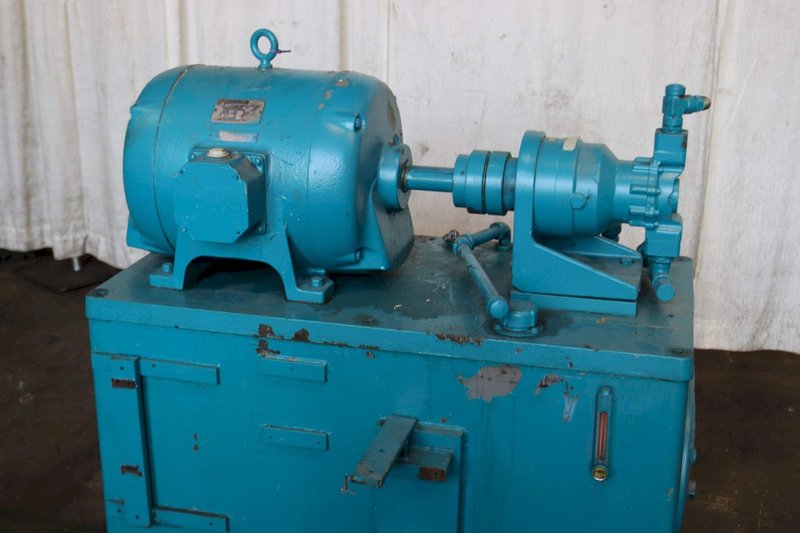 30 HP RACINE HYDRAULIC TANK: STOCK #72753