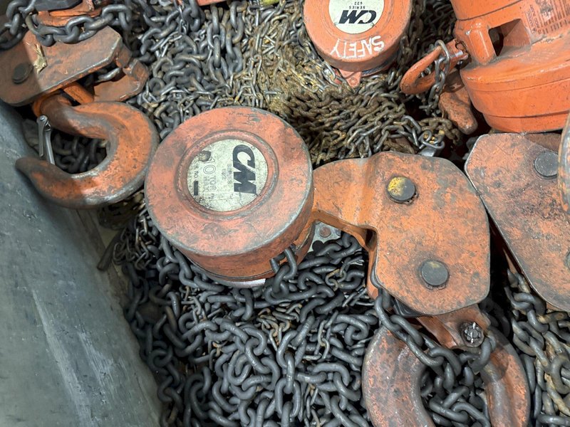 10 TON CM MANUAL SERIES 622 CHAIN FALL HOISTS: YOBRO #25442
