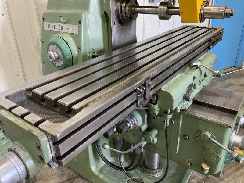 205-12 CINCINNATI CINEL 60 UNIVERSAL HORIZONTAL MILLING MACHINE: STOCK #81258